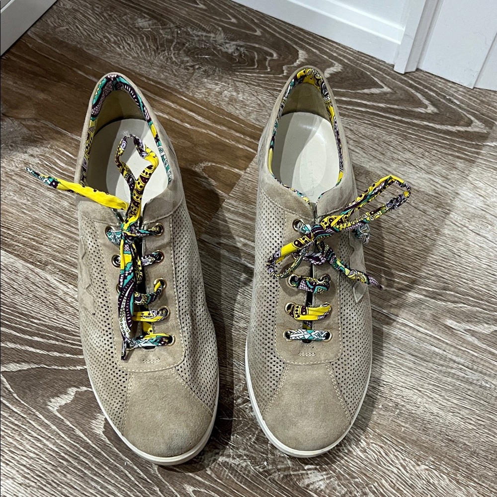 Trendy Tan Wedge Sneakers